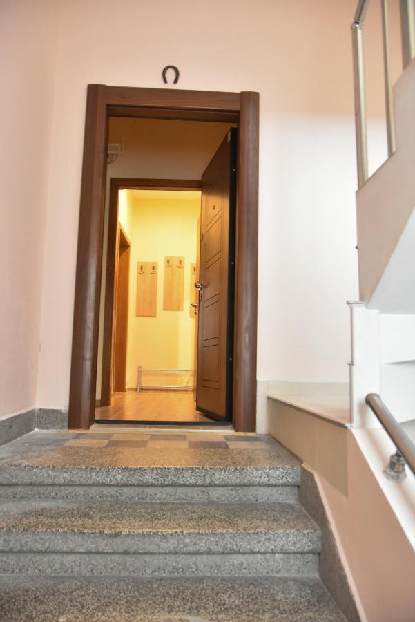 Trimaya Apartment - Comfort In The Top City Center Varna Luaran gambar